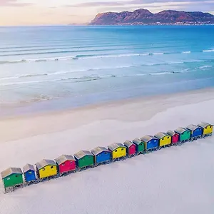 Capsule hotel Cape Capsules ***