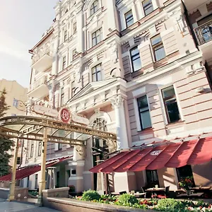 Hotel Opera - The Leading Of The World *****